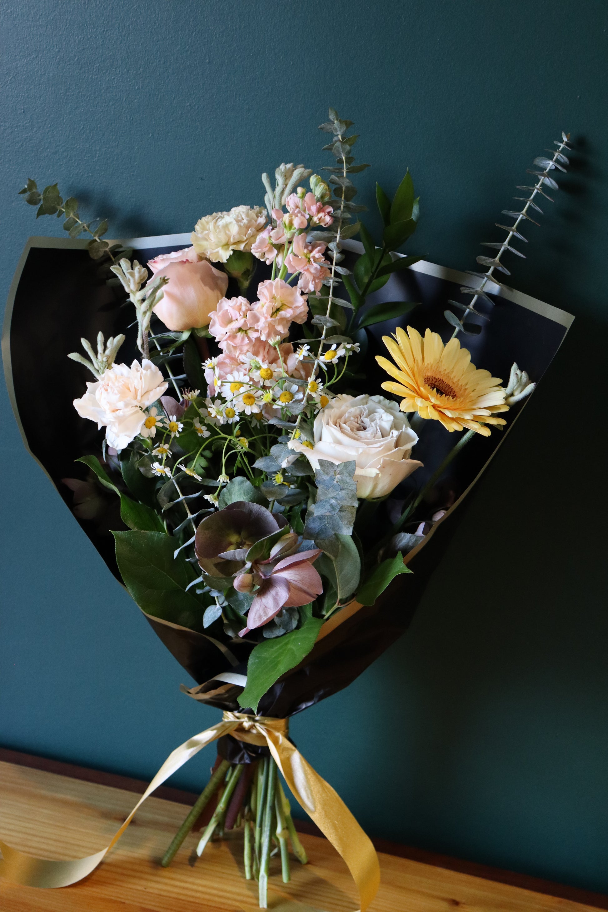 Peach Crema Bouquet - Fuller Flowers
